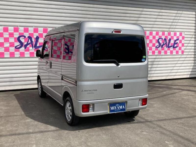 MINICAB VAN