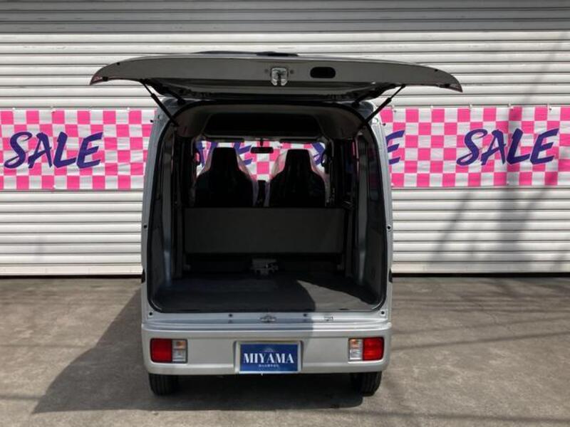 MINICAB VAN
