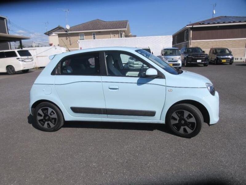 TWINGO