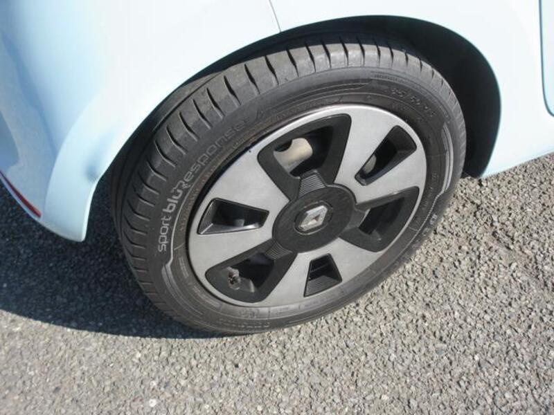 TWINGO