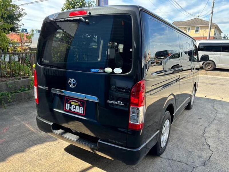 HIACE VAN