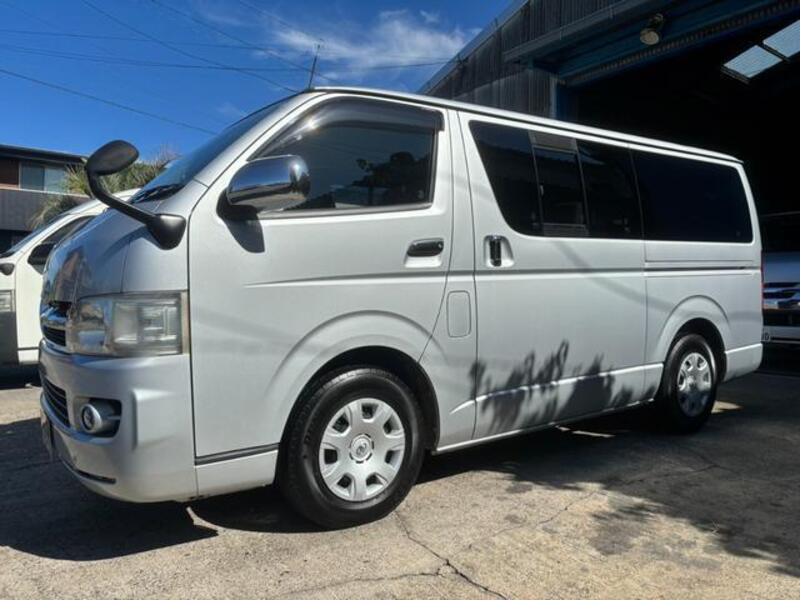 HIACE VAN