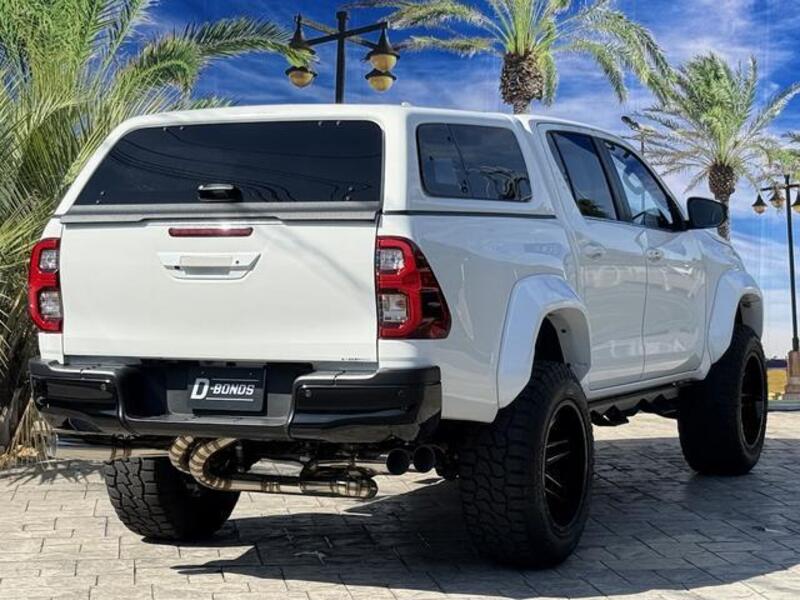 HILUX