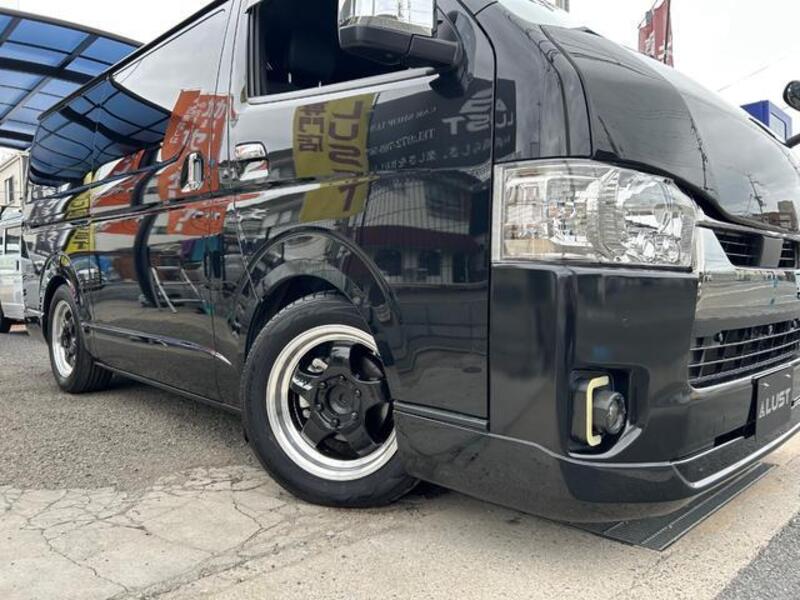HIACE VAN