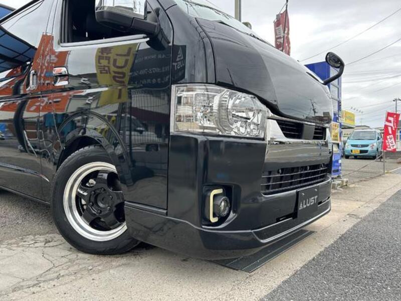 HIACE VAN