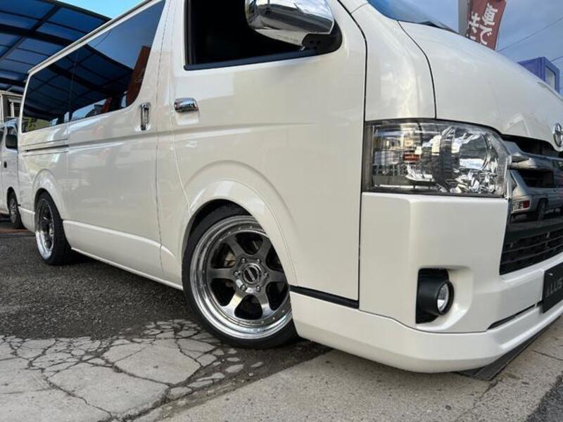 HIACE VAN