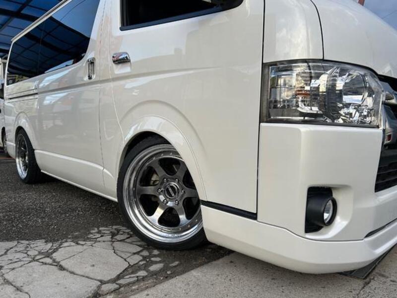 HIACE VAN
