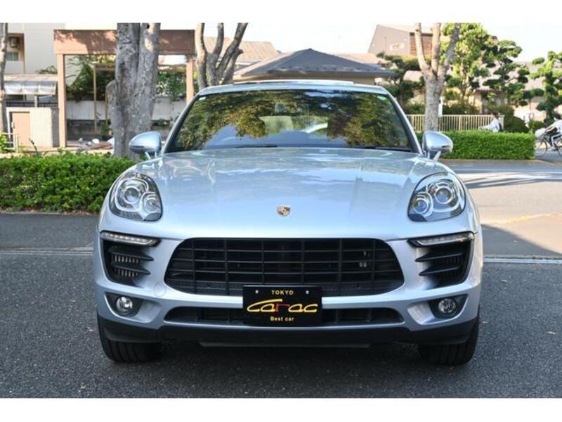 MACAN