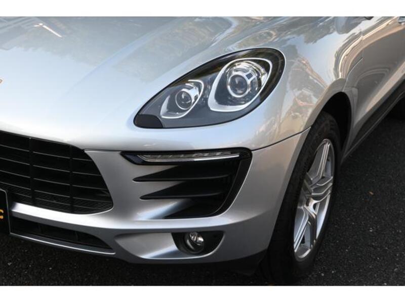 MACAN