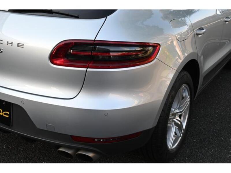 MACAN