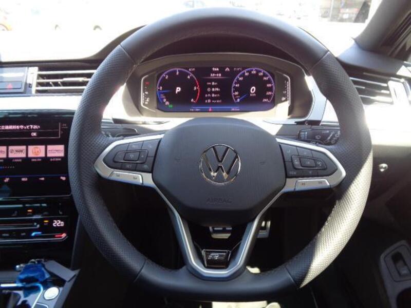 PASSAT VARIANT