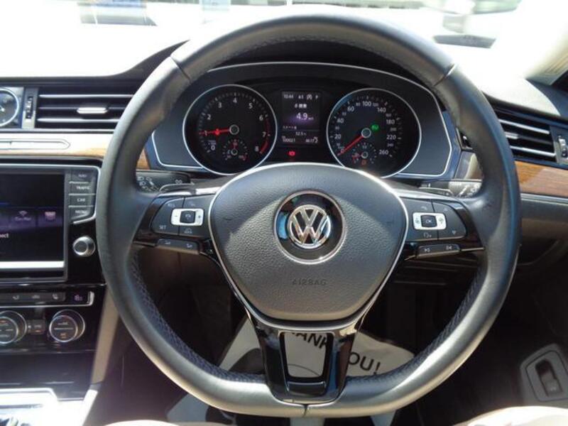 PASSAT VARIANT