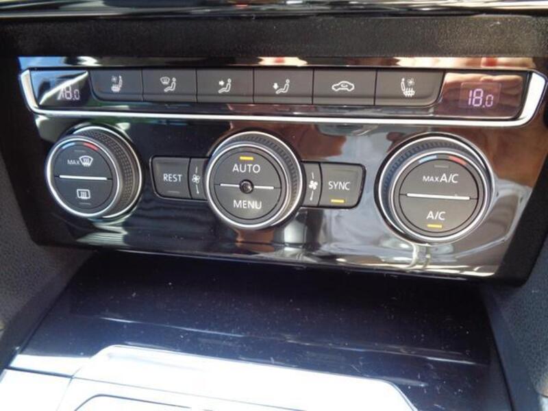 PASSAT VARIANT