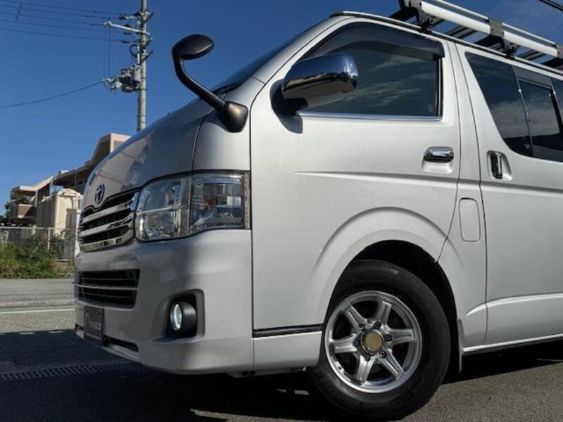 HIACE VAN