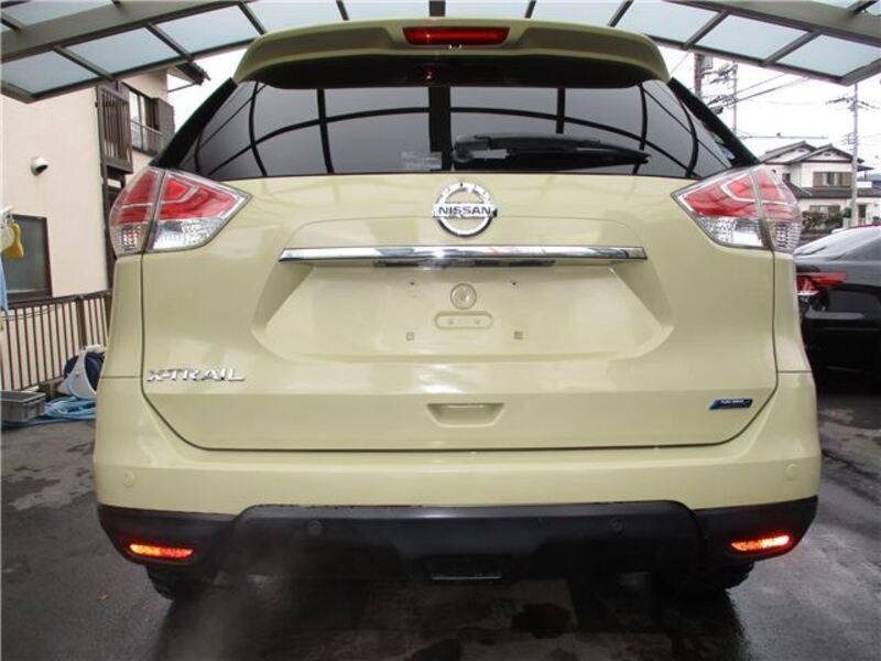 X-TRAIL