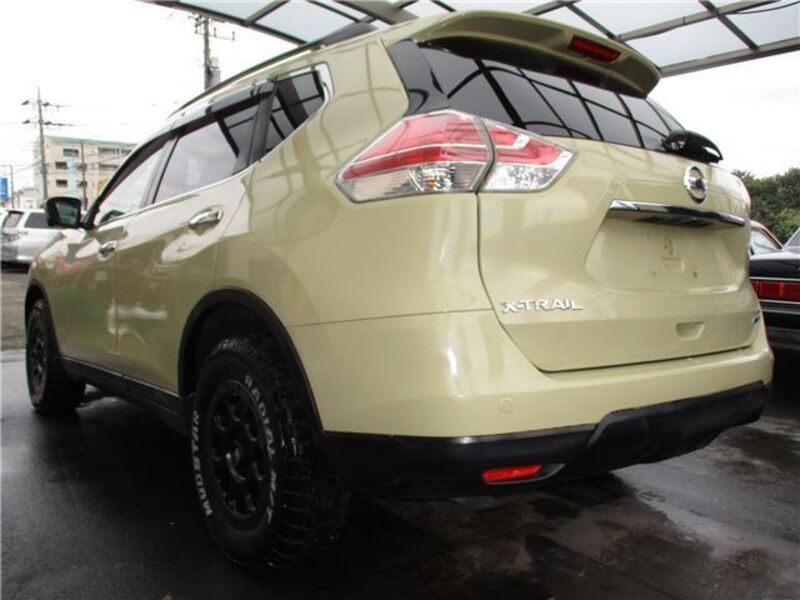 X-TRAIL