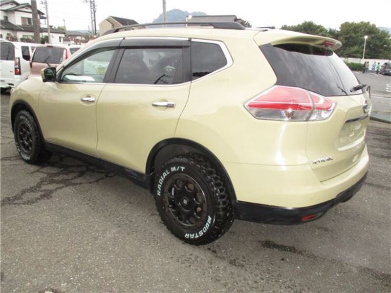 X-TRAIL