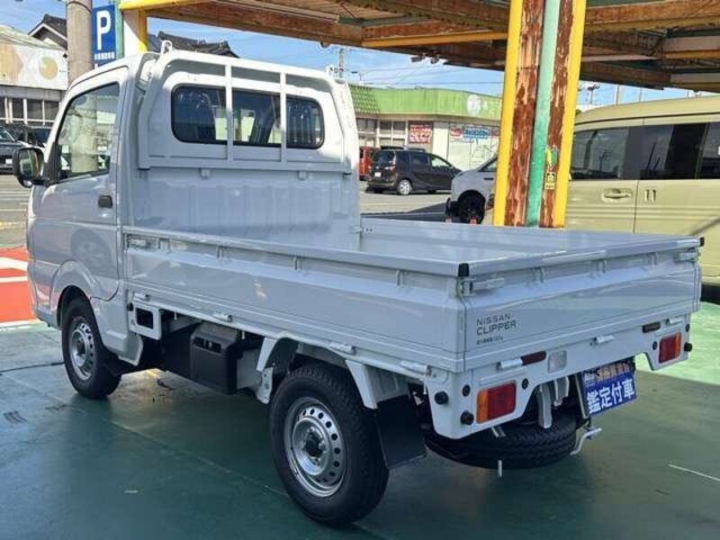 CLIPPER TRUCK