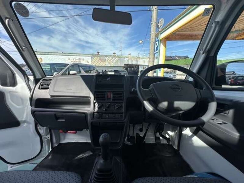 CLIPPER TRUCK