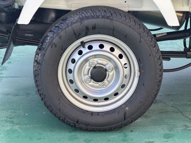 CLIPPER TRUCK