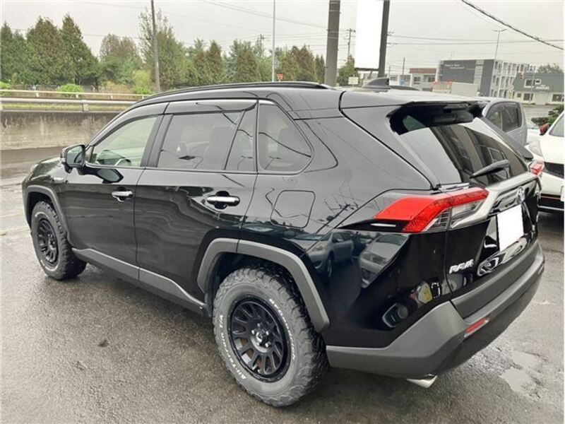RAV4