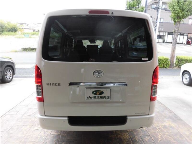 HIACE VAN