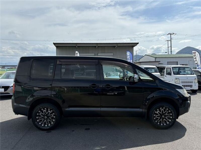 DELICA D5