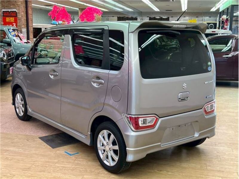 WAGON R