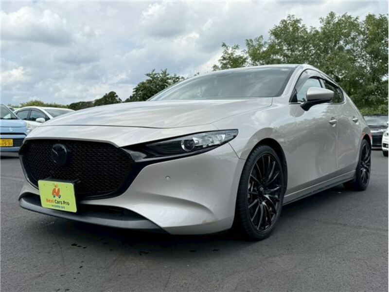 MAZDA3-0