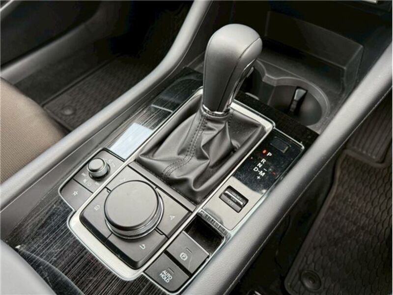 MAZDA3