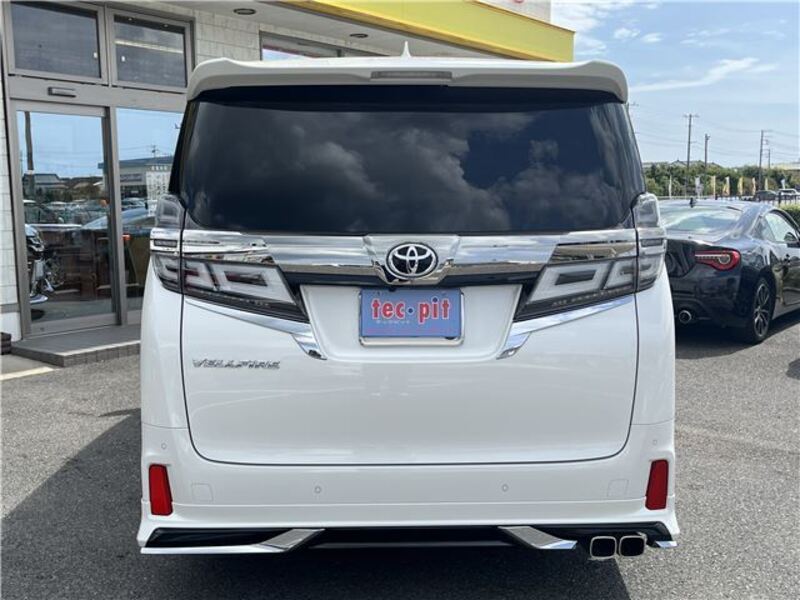 VELLFIRE
