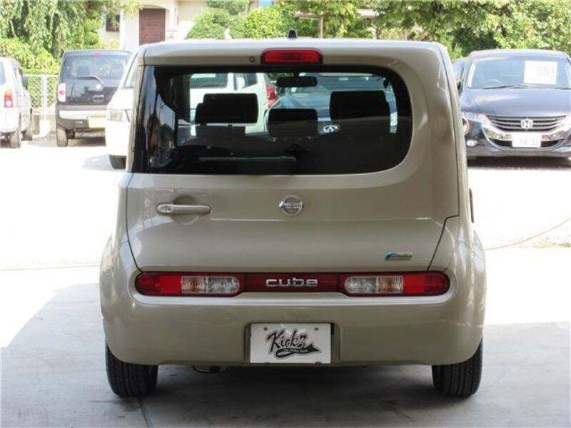 CUBE