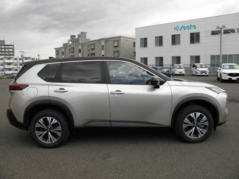 X-TRAIL