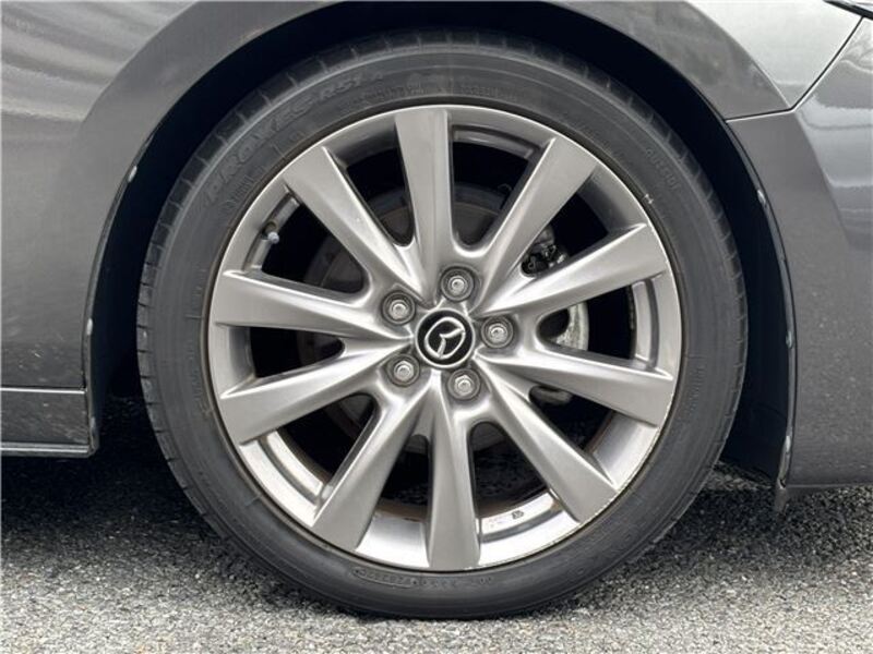 MAZDA3