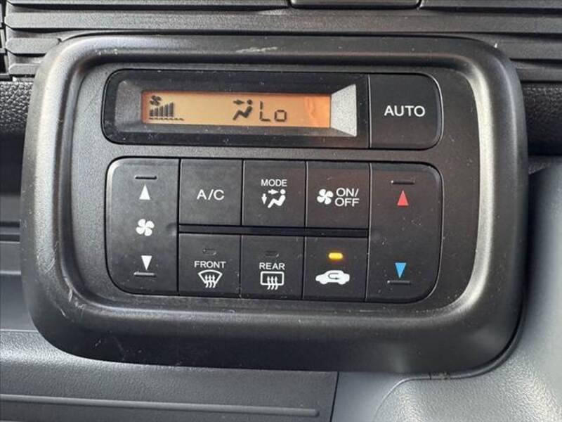 N-VAN