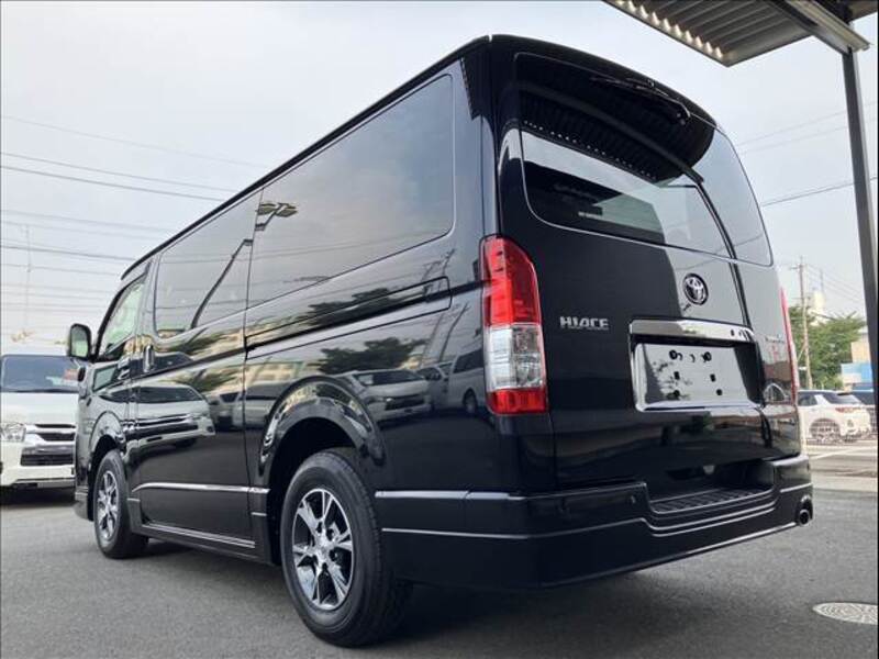 HIACE VAN