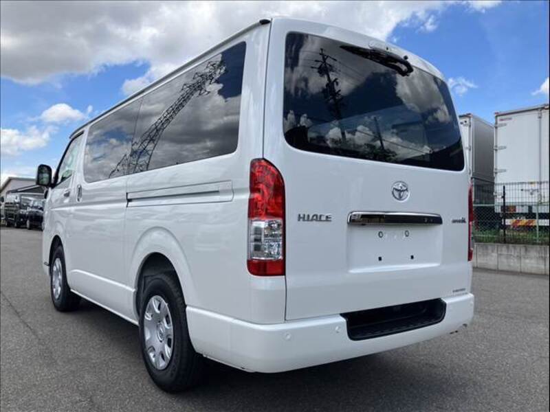 HIACE VAN