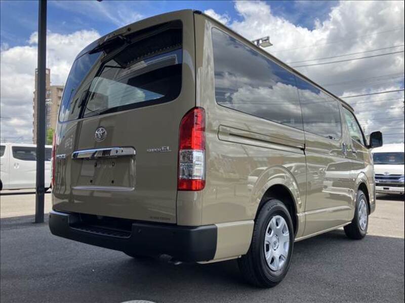 HIACE VAN