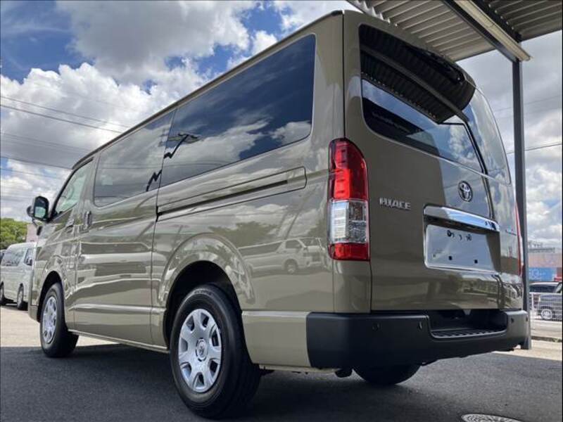 HIACE VAN