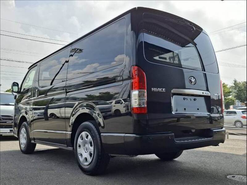 HIACE VAN