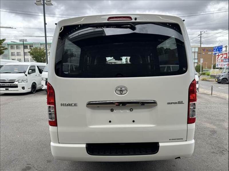 HIACE VAN