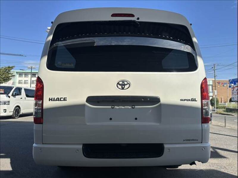 HIACE VAN