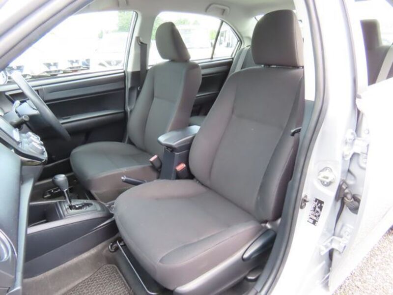 COROLLA AXIO