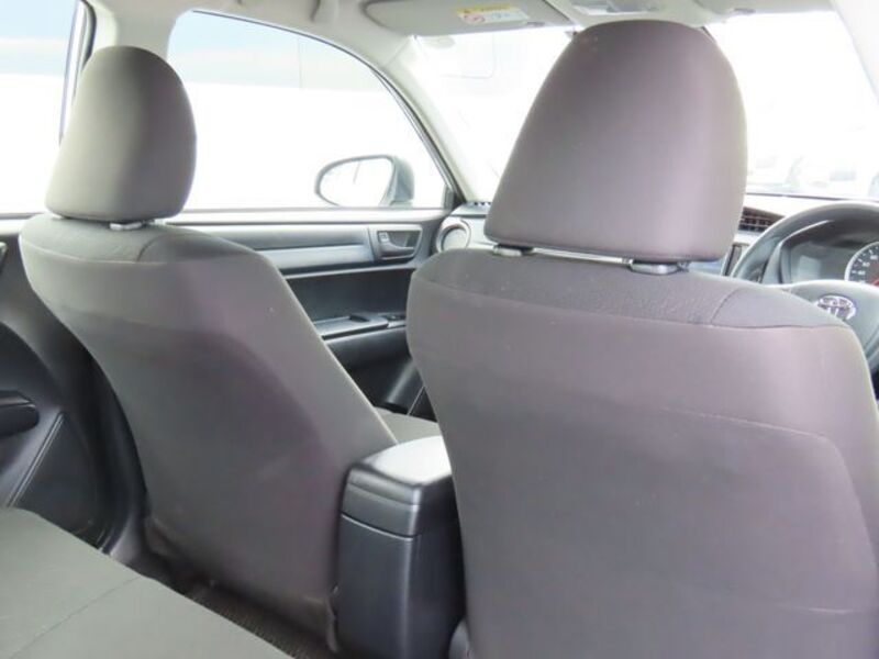 COROLLA AXIO