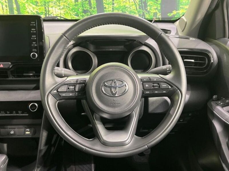 YARIS CROSS