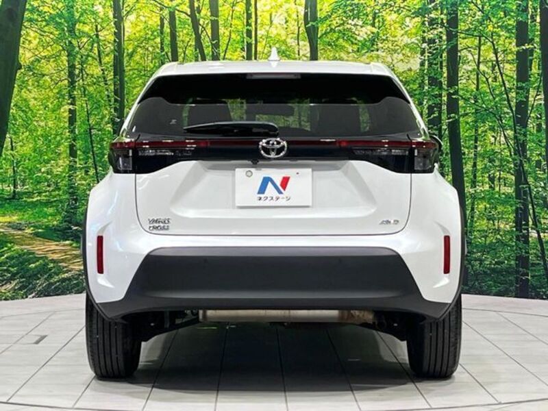 YARIS CROSS
