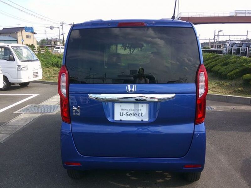 N BOX