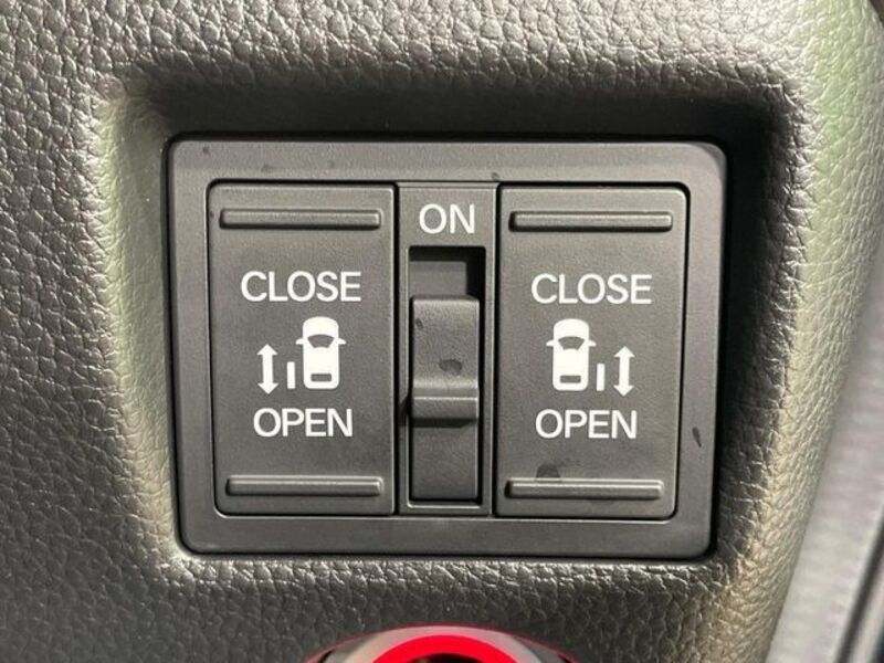 N BOX