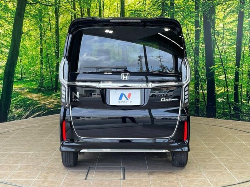 N BOX