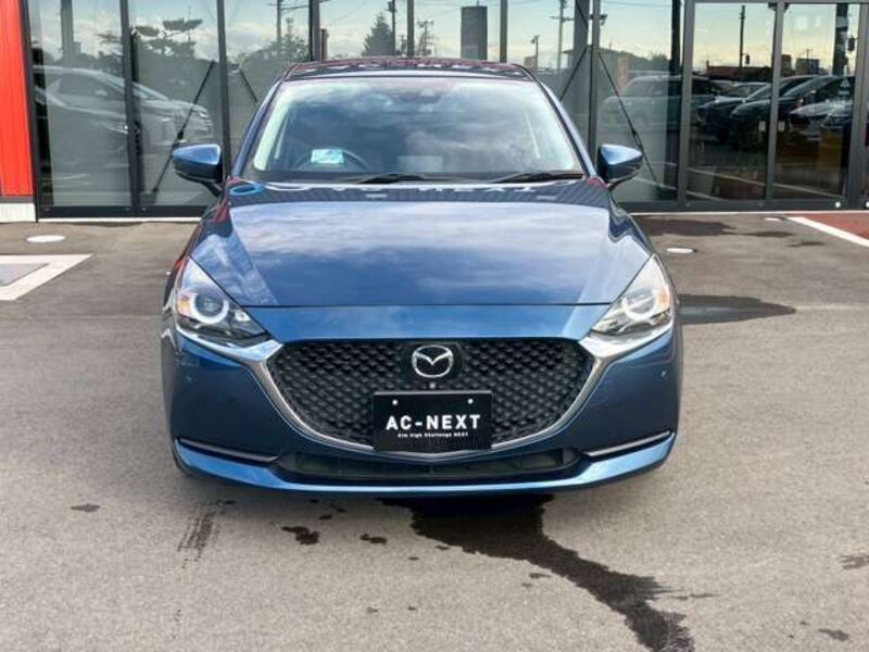 MAZDA2